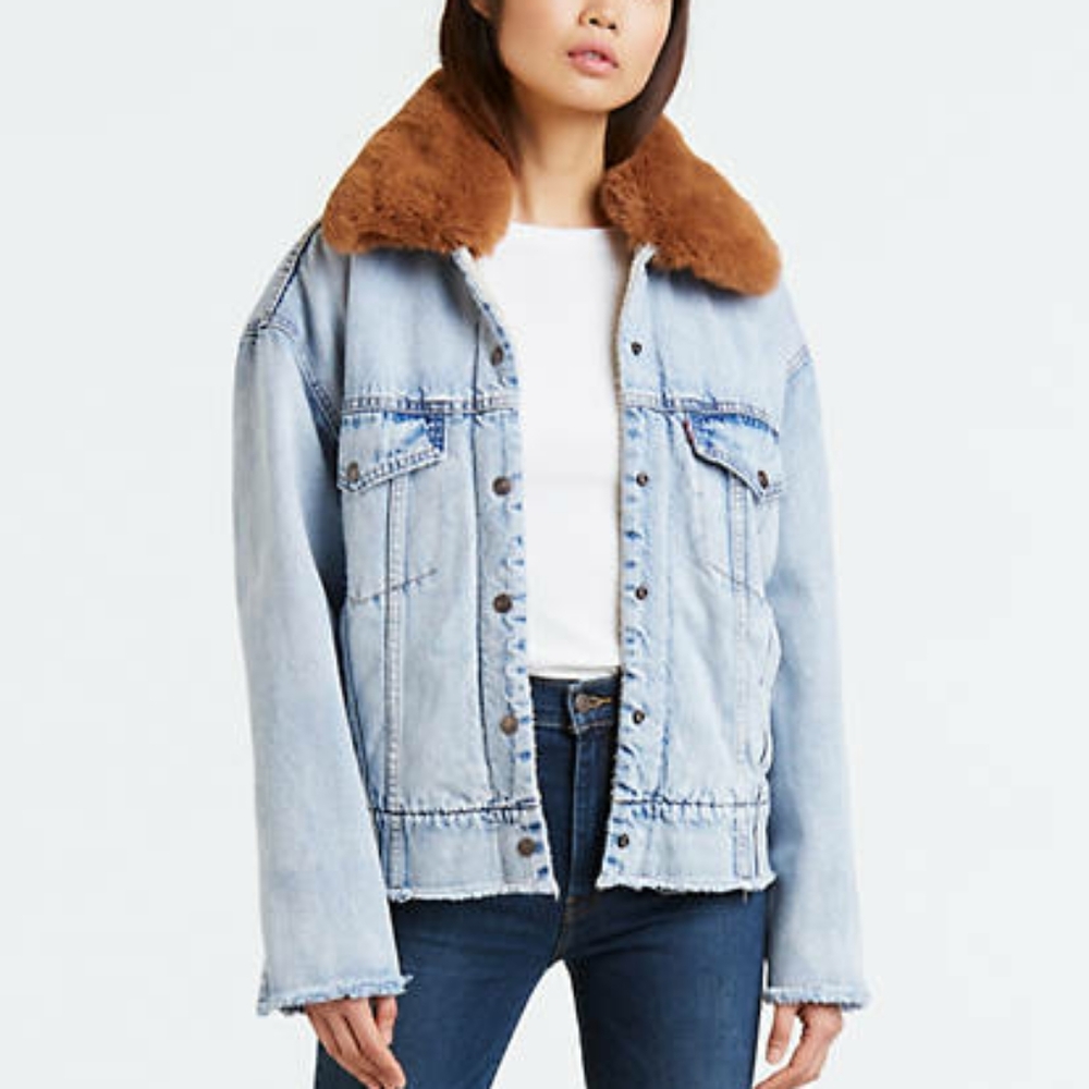 Levi's fur trimmed trucker